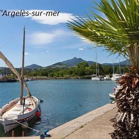 Cosy Au Port D'argeles, 2 Pieces/cabine, 6 Couchages, Proche Mer, Loggia, Menage Inclus - Fr-1-225-453 *